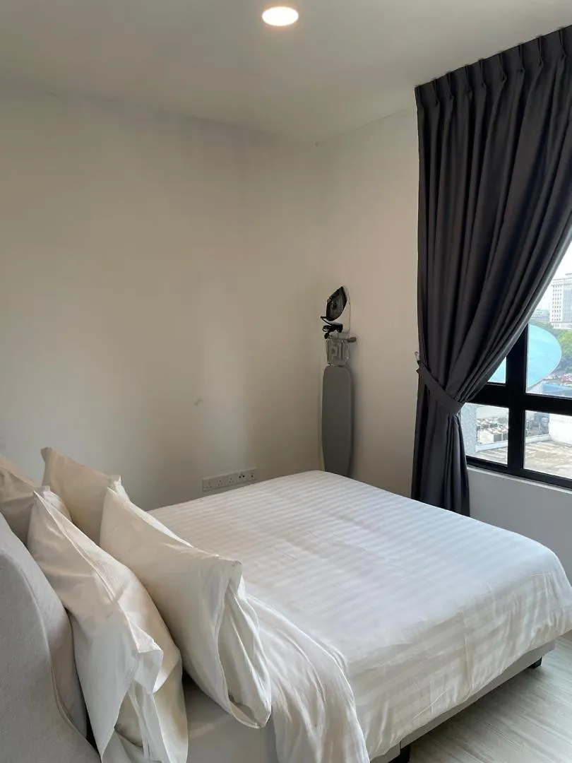 Suasana Suites Johor Bahru City Centre 0*,  Malaysia